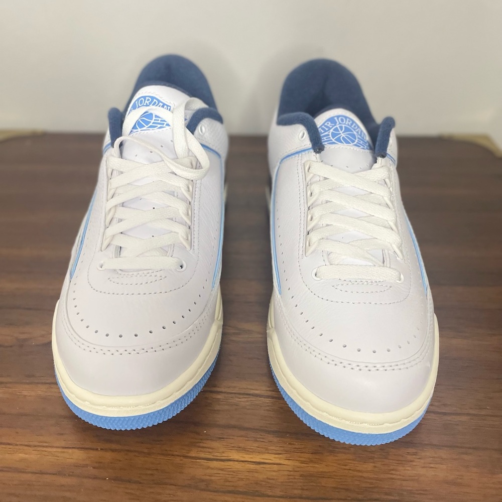 Jordan 2 low 2/3 UNC mens size 10 FD0383-144